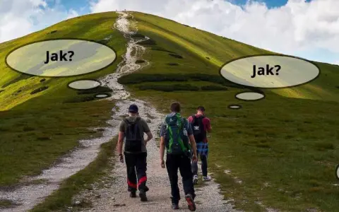 Trzej turyści idą szlakiem górskim. Jeden z nich zastanawia się: "Jak?" - idealne dla początkujących.